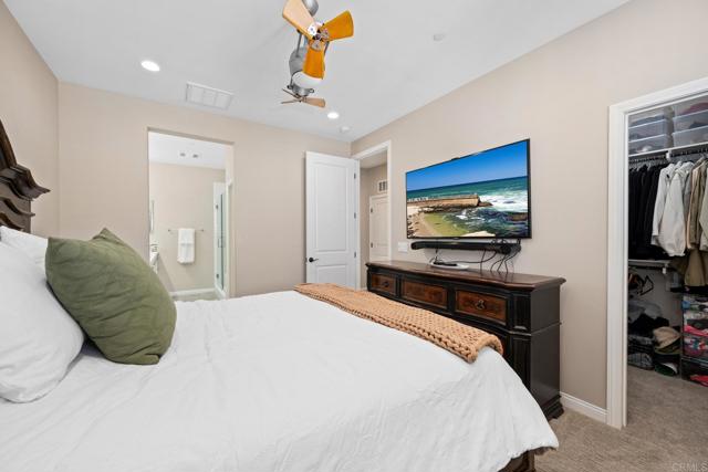 16234 Veridian Circle, San Diego CA: https://media.crmls.org/mediaz/6712eb63-718c-4a89-ba8c-dd41ea5aae61.jpg