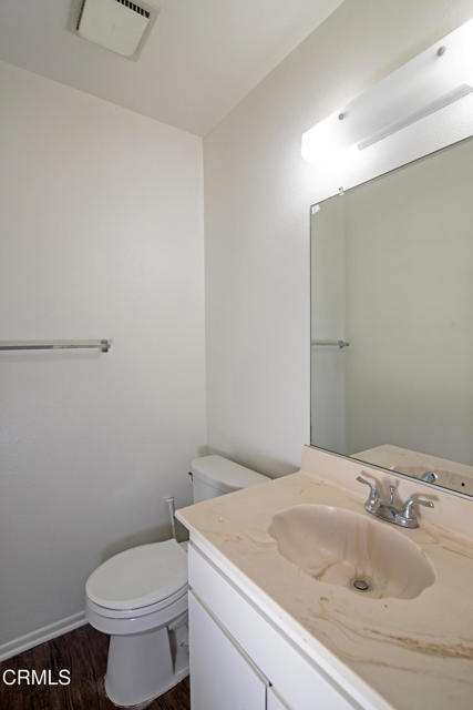 Detail Gallery Image 8 of 17 For 307 Oakwood St, Ventura,  CA 93001 - 2 Beds | 1/1 Baths