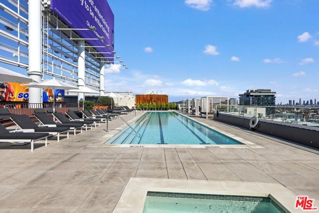 6250 Hollywood Boulevard, Los Angeles CA: https://media.crmls.org/mediaz/6713de96-6200-45fe-9822-92aa30fd407d.jpg