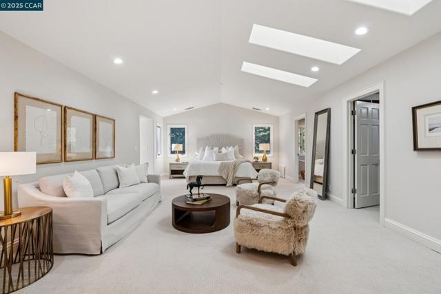 3238 Greenhills Drive, Lafayette CA: https://media.crmls.org/mediaz/67149a26-6c0a-4342-9f82-384871f2658c.jpg