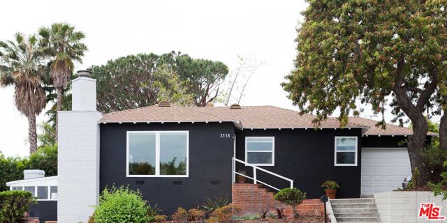 3118 21ST Street, Santa Monica CA: https://media.crmls.org/mediaz/67159217-bd1b-4703-a083-61bf0d352c9c.jpg
