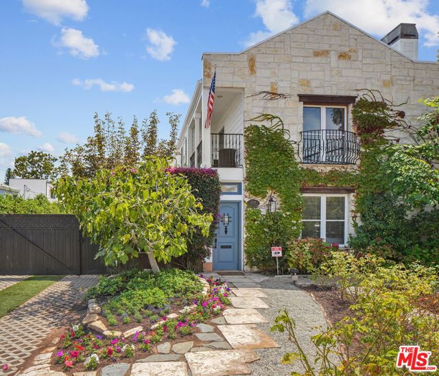 2818 Pearl Street photo 1