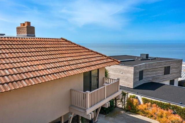 Detail Gallery Image 24 of 61 For 635 Nyes Pl, Laguna Beach,  CA 92651 - 4 Beds | 2/1 Baths
