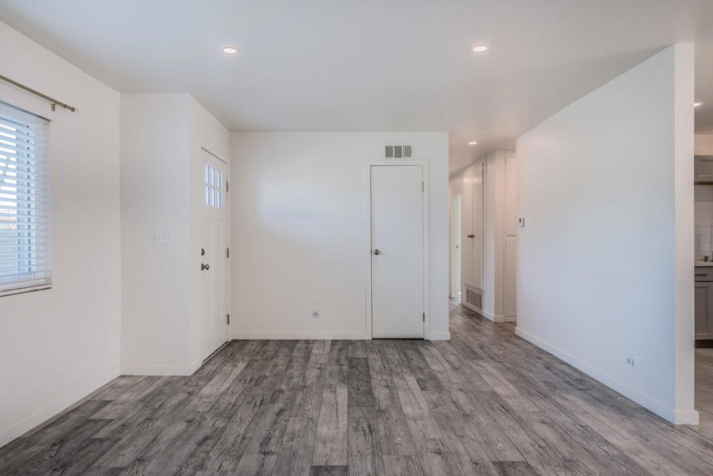 MLS #219138812DA image #3