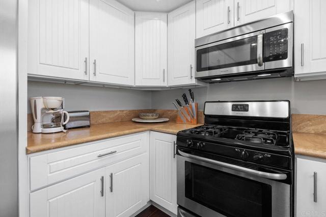 Detail Gallery Image 17 of 37 For 1207 Branding Iron Cir, Vista,  CA 92081 - 4 Beds | 3 Baths