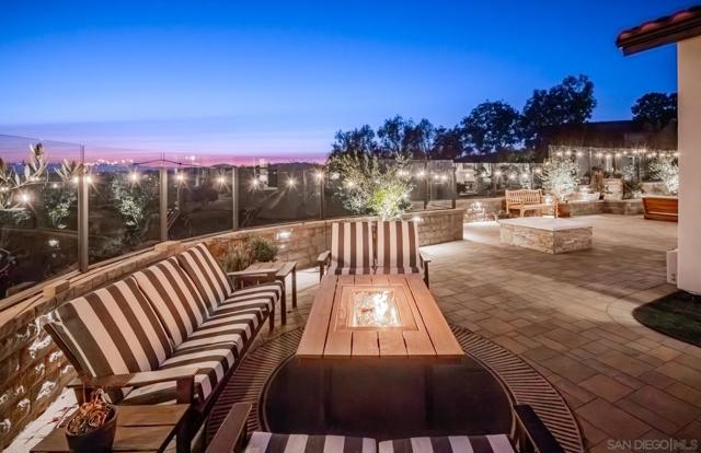 1210 Clos Duval, Bonsall CA: https://media.crmls.org/mediaz/6717800e-ad19-4720-bd61-e02f79a5f63c.jpg