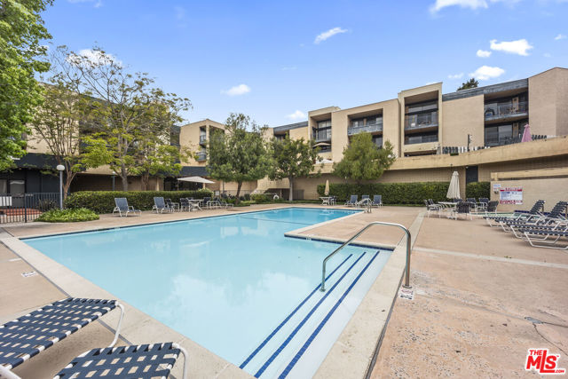 4589 Via Marisol, Los Angeles CA: https://media.crmls.org/mediaz/6717865e-f3d2-4087-9fd6-58d514eec9c3.jpg