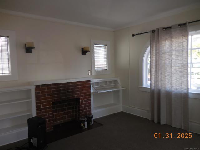 Image 4 of 20 For 711 Robinson Avenue