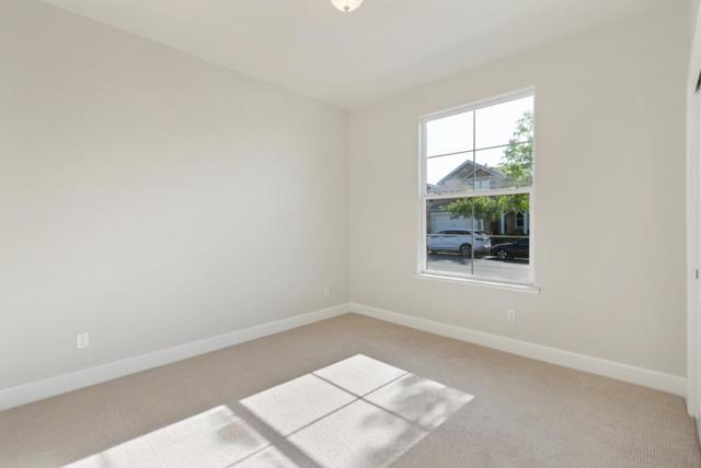 681 Segovia Drive, Hollister CA: https://media.crmls.org/mediaz/6718abc0-5011-4154-a132-a3f94371a68f.jpg