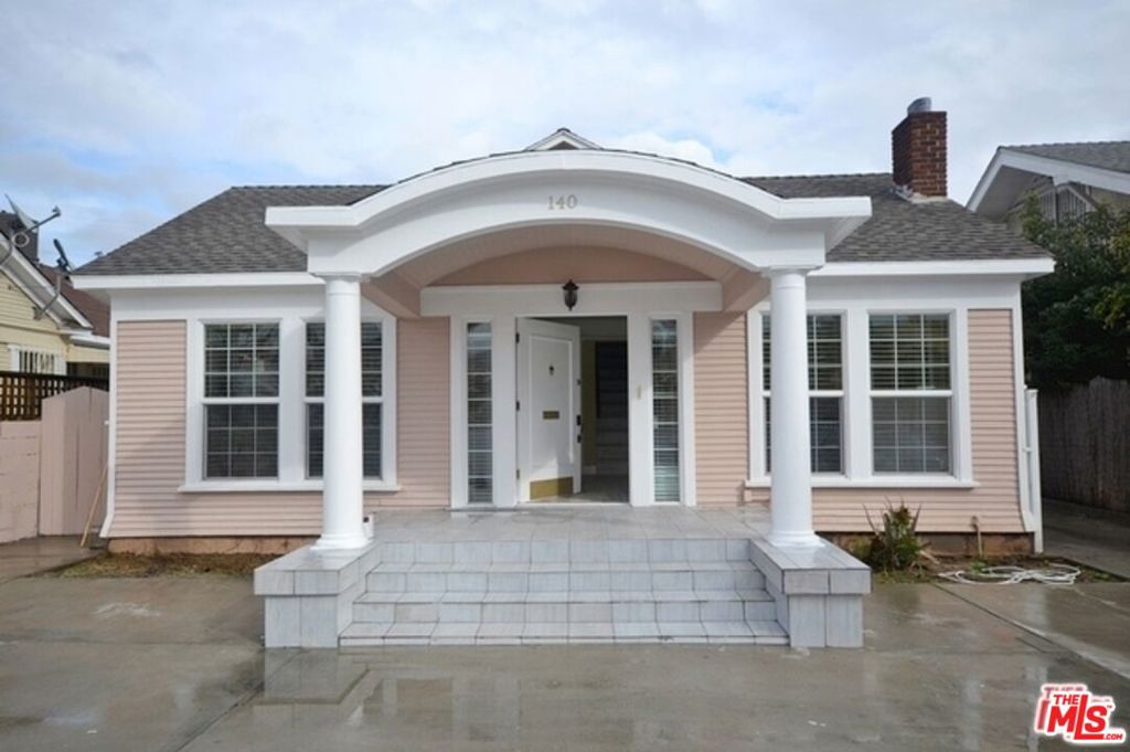 140 N Serrano Avenue