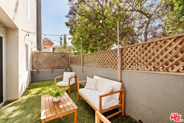 1212 Ocean Park Boulevard, 2 photo 5