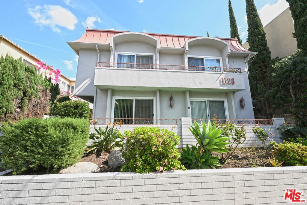 1128 REXFORD Drive #1