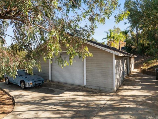 Detail Gallery Image 43 of 48 For 13413 Mirar De Valle, Valley Center,  CA 92082 - 4 Beds | 5/1 Baths