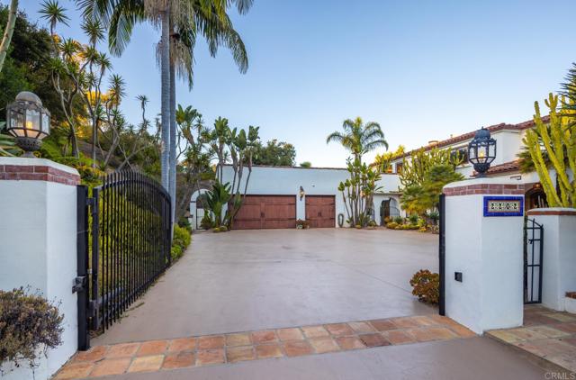 Detail Gallery Image 25 of 28 For 2202 Mountain Vista Dr, Encinitas,  CA 92024 - 5 Beds | 3/1 Baths