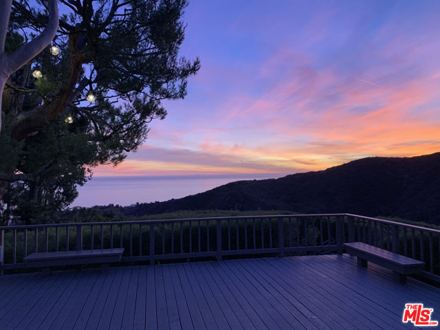 16808 Charmel Lane, Pacific Palisades CA: https://media.crmls.org/mediaz/671c9b29-0c97-45d0-8ffa-08a5a98072b8.jpg