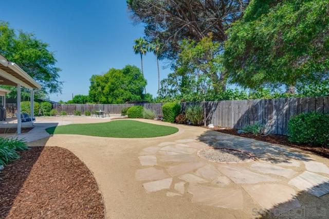 7634 Flag Lake, San Diego CA: https://media.crmls.org/mediaz/671cabee-5a28-4936-a96f-a8027beb8748.jpg