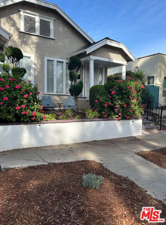 Photo of 561 N Windsor Boulevard, Los Angeles, CA 90004