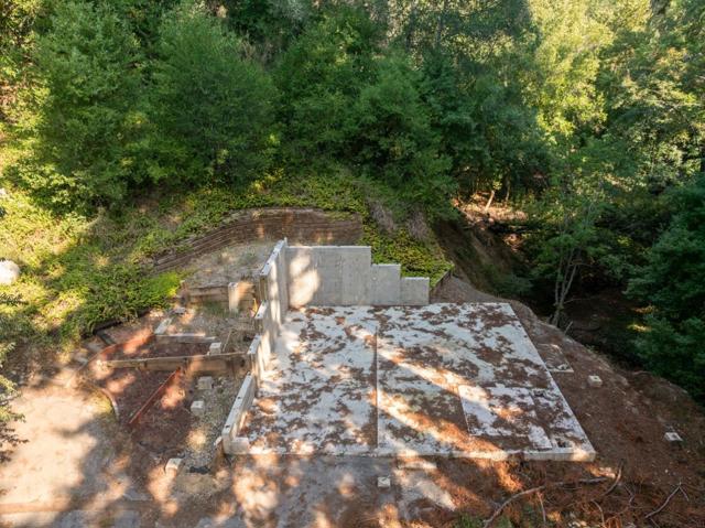 15840 Old County Highway, Boulder Creek CA: https://media.crmls.org/mediaz/671e1086-5c26-46fb-9581-4bc7ee7576a1.jpg