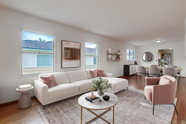 1354 Chalcedony St, San Diego CA: https://media.crmls.org/mediaz/671f18ad-8de7-47f2-ab55-eb7137ca7f0b.jpg