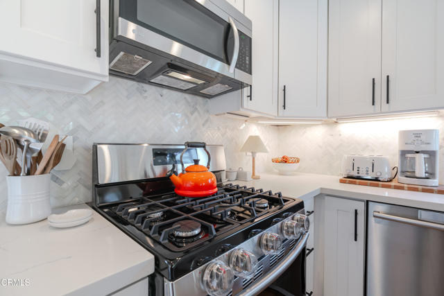 Detail Gallery Image 14 of 31 For 2140 Graydon Ave, Monrovia,  CA 91016 - 3 Beds | 2 Baths