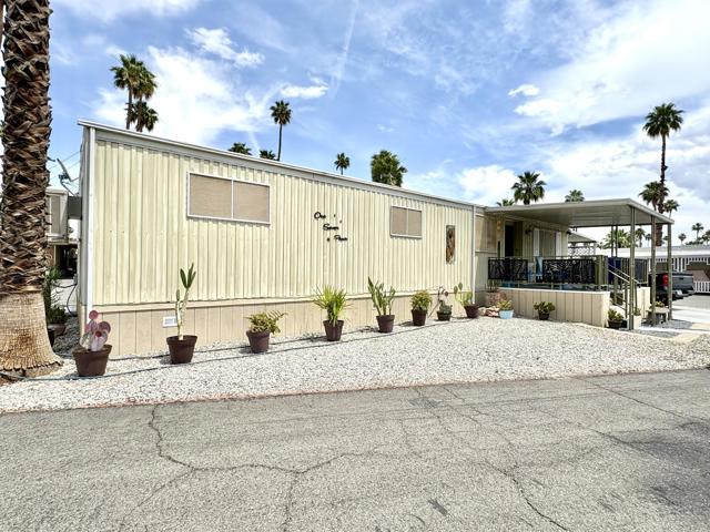 174 Coyote, Cathedral City CA: https://media.crmls.org/mediaz/671f7267-c7c6-4025-b1a4-918a1d3ce780.jpg