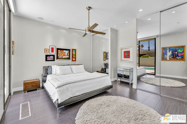 130 W Racquet Club Road, Palm Springs CA: https://media.crmls.org/mediaz/671fccb3-3ea4-4ae7-8725-c5125f192f28.jpg
