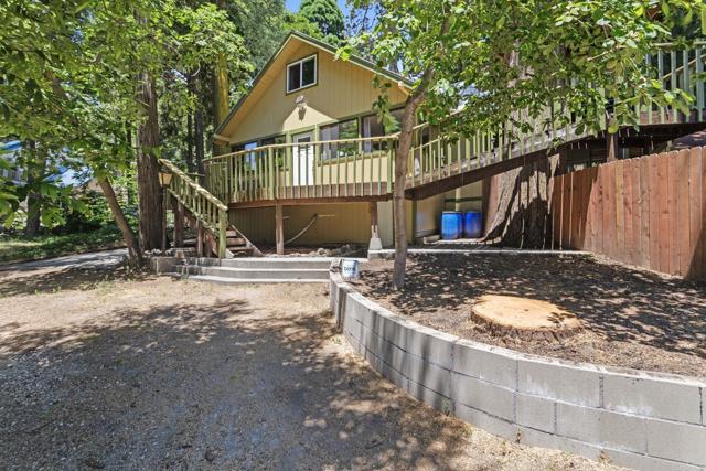 Detail Gallery Image 1 of 38 For 1148 Saturn Way, Crestline,  CA 92325 - 3 Beds | 2 Baths