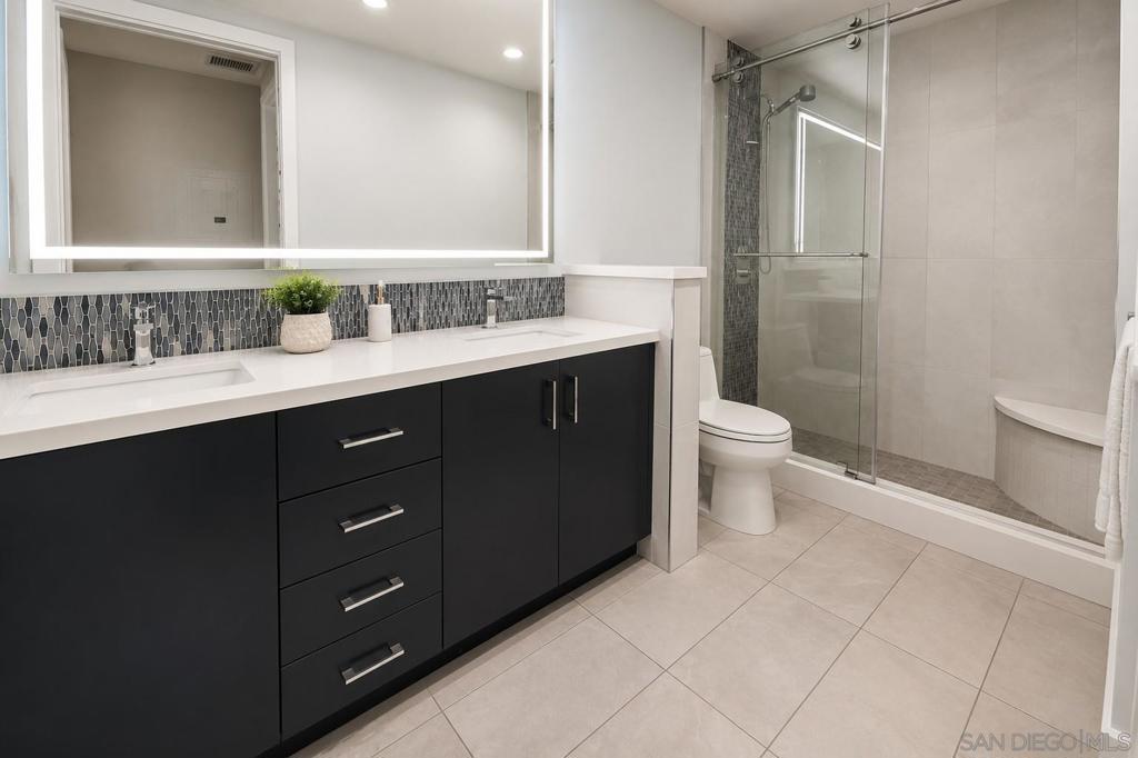 1205 Pacific Hwy - photo 11