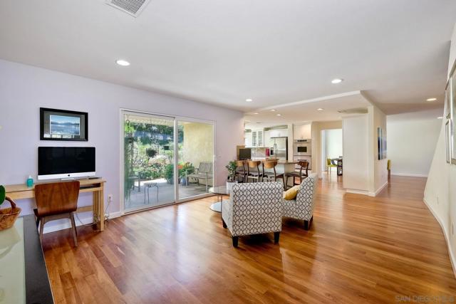 3625 Country Meadow Ln, Escondido CA: https://media.crmls.org/mediaz/67214503-5d21-4ae8-8553-0caaf29a05e9.jpg