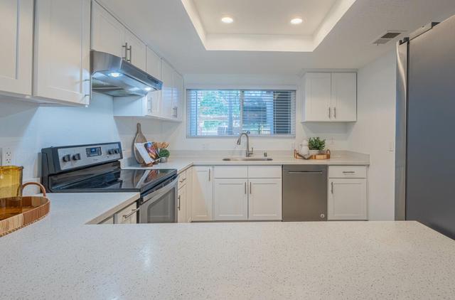 1459 Woodgrove Square, San Jose CA: https://media.crmls.org/mediaz/67222063-d794-49dc-8b76-3751a2171cc1.jpg