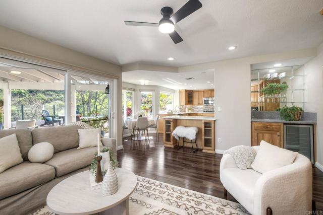 Detail Gallery Image 19 of 74 For 10847 Portobelo Dr, San Diego,  CA 92124 - 4 Beds | 3 Baths