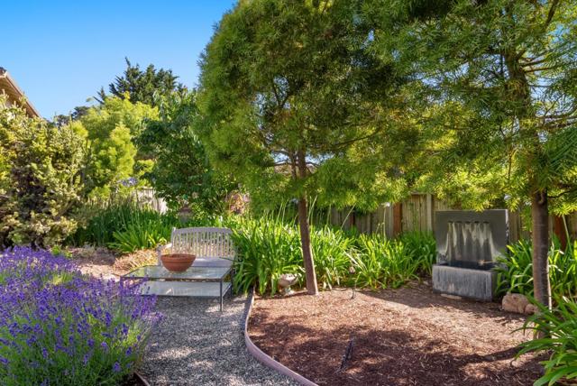 2 Black Tail Lane, Monterey CA: https://media.crmls.org/mediaz/6722c268-9b17-4836-9e8d-7d83d7b08c21.jpg
