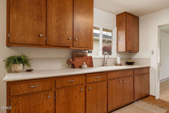 209 Dorothy Avenue, Ventura CA: https://media.crmls.org/mediaz/6722c565-62f8-40c4-8a09-74cff23954fa.jpg