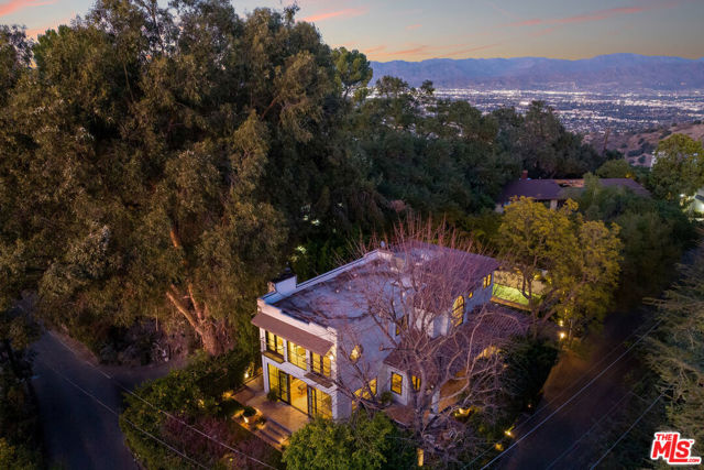 13439 Java Drive, Los Angeles CA: https://media.crmls.org/mediaz/6723d09d-d33a-40e0-a25b-c41be7e8b133.jpg