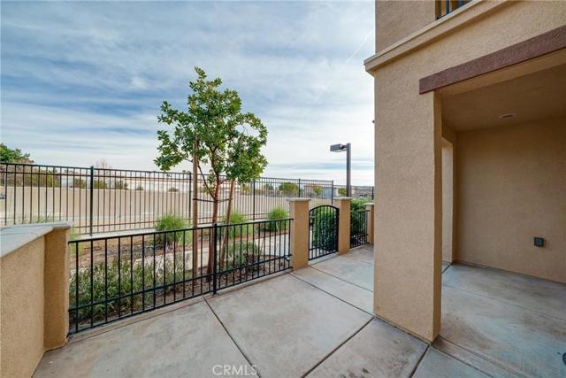 8011 City View Pl, Rancho Cucamonga CA: https://media.crmls.org/mediaz/67246891-adc4-408d-9862-76f6f74bcbb3.jpg