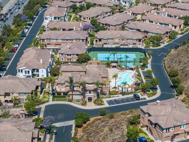 11121 Catarina Lane, San Diego CA: https://media.crmls.org/mediaz/6725ceb6-a876-4239-84d5-04d5ed5c4a32.jpg