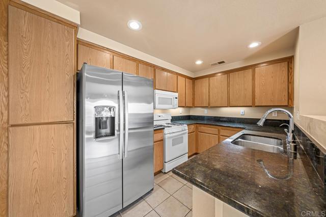 1259 El Cortez Court, Chula Vista CA: https://media.crmls.org/mediaz/67262088-b7f1-4089-bd3d-b525df48f2f8.jpg