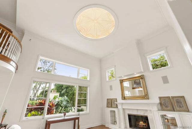 617 Gage Drive, San Diego CA: https://media.crmls.org/mediaz/67284fa5-3cca-49dc-aab9-3ecddda08c1b.jpg