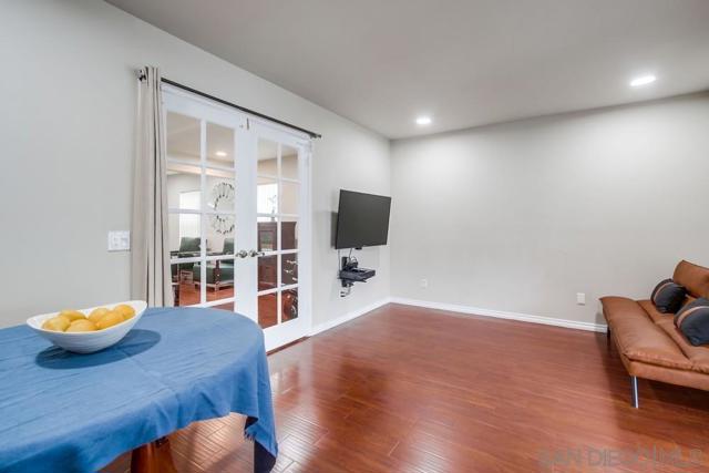 15380 Via La Gitano, Poway CA: https://media.crmls.org/mediaz/67289f3d-cdba-4e53-8b60-bcb853859c0b.jpg