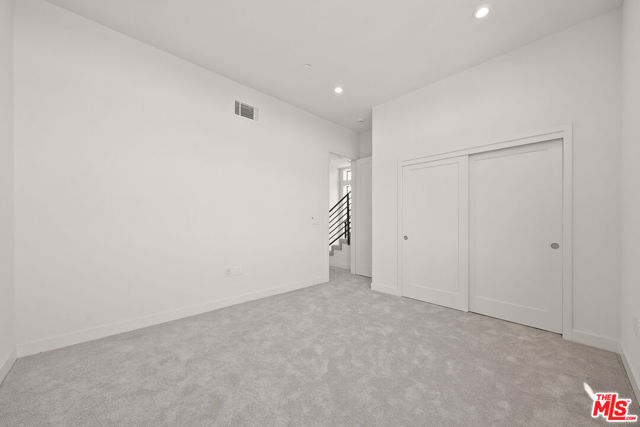 1204 N Orange, West Hollywood CA: https://media.crmls.org/mediaz/672a328a-a6be-4955-b336-c31dc221115e.jpg