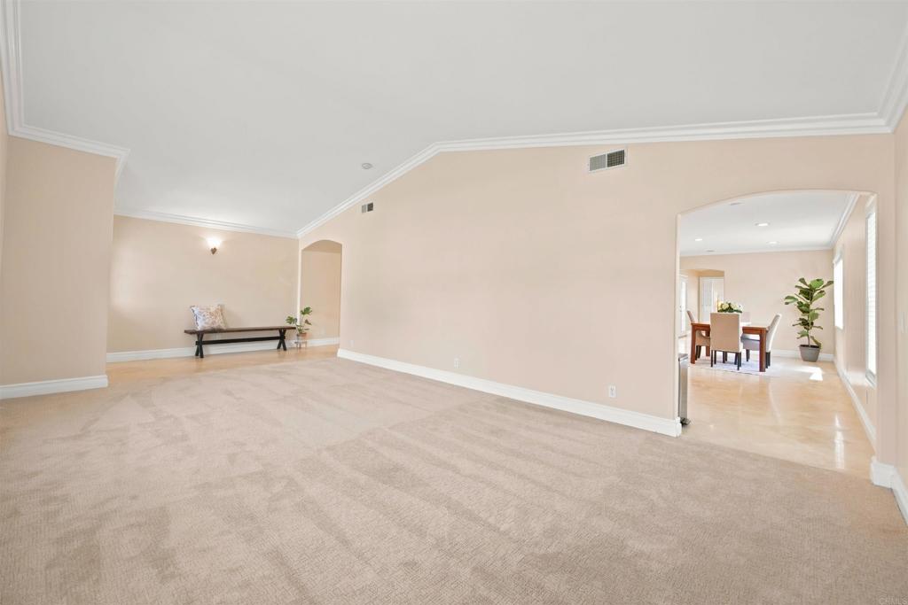 7738 Madrilena Way - photo 8