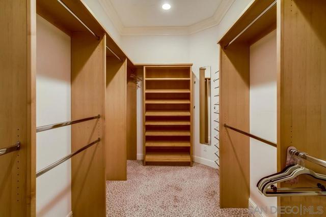 7651 Country Club Drive, La Jolla CA: https://media.crmls.org/mediaz/672bab90-6dce-40bf-8b42-e255ff7c0108.jpg