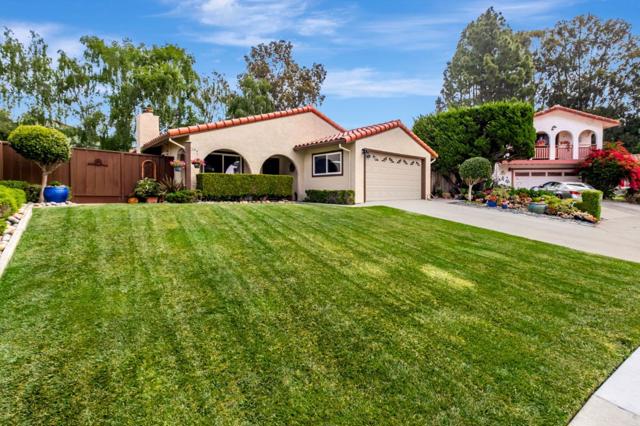 19 Magnolia Court, Watsonville CA: https://media.crmls.org/mediaz/672bc752-f9a6-489e-8ba9-adc527559fb8.jpg