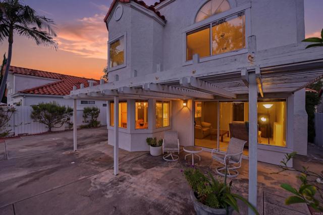 Detail Gallery Image 34 of 36 For 1465 Genoa Dr, Vista,  CA 92081 - 4 Beds | 2/1 Baths