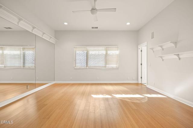 3097 Bayshore Avenue, Ventura CA: https://media.crmls.org/mediaz/672db48b-7bd9-47e6-af26-a4611f25b8fb.jpg