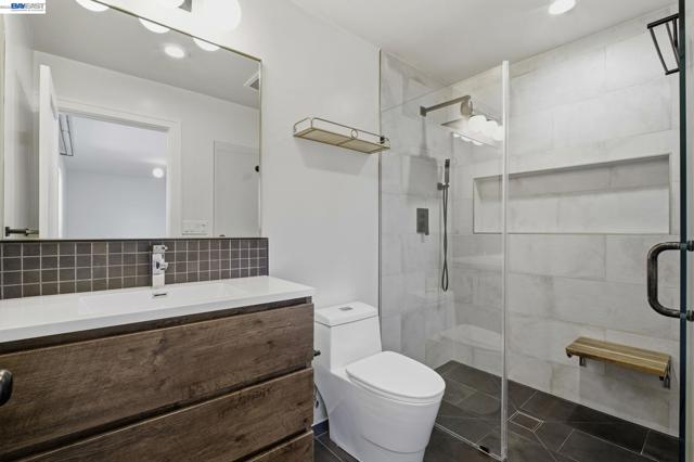 Image 10 of 39 For 7574 Birkdale Dr