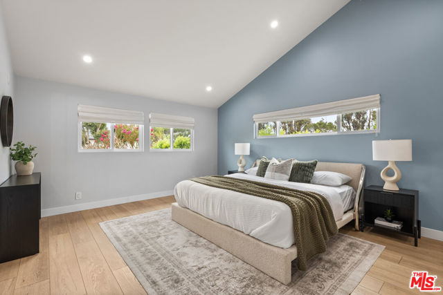 8005 Georgetown Avenue, Los Angeles CA: https://media.crmls.org/mediaz/67314427-d779-476c-9fdd-b20776a42e57.jpg