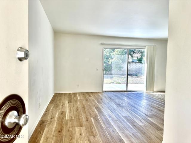 8123 Tiara Street, Ventura CA: https://media.crmls.org/mediaz/67317587-d473-4683-96f5-e777c4cfb719.jpg