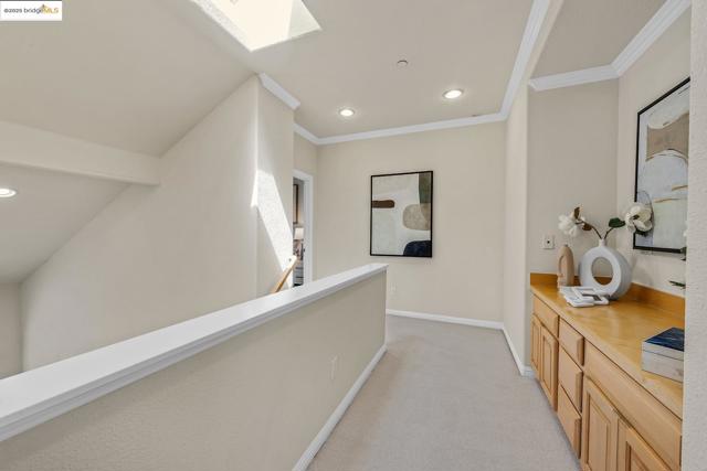 35 Amherst Ct, Menlo Park CA: https://media.crmls.org/mediaz/67319b1c-8e90-4aec-8cae-413c98f1e9e7.jpg