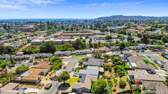 5760 Marengo AVE, La Mesa CA: https://media.crmls.org/mediaz/6731b880-6d3c-42d2-9e5c-33748b999858.jpg